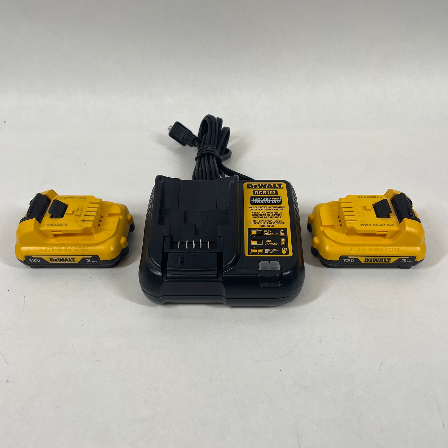 DeWalt DCB107 12v/20v MAX Battery Charger Kit