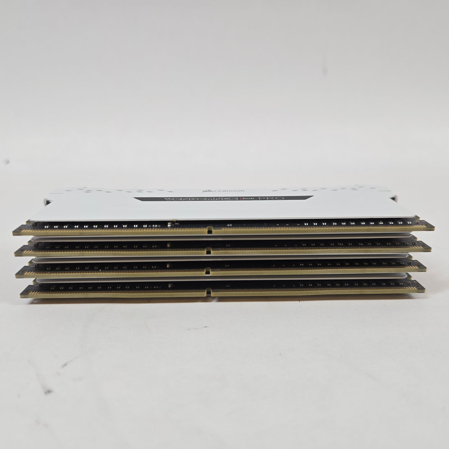 Corsair Vengeance RGB Pro 32GB (4x8GB) RAM DDR4 3000MHz CMW32GX4M4C3000C15W