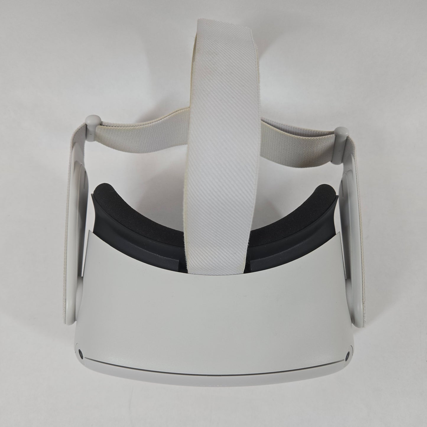 Oculus Quest 2 64GB Standalone All-in-One VR Headset KW49CM