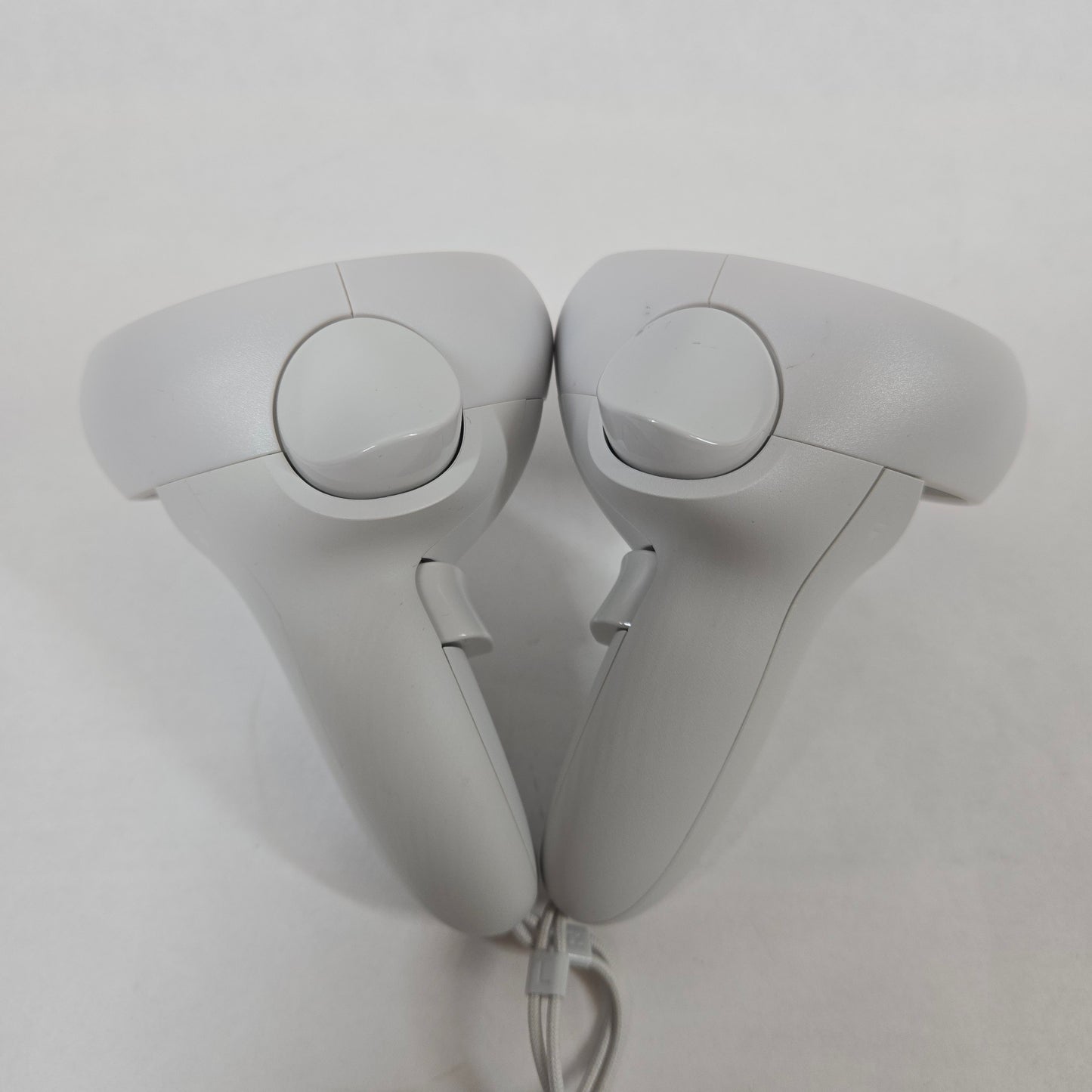 Oculus Quest 2 64GB Standalone All-in-One VR Headset KW49CM