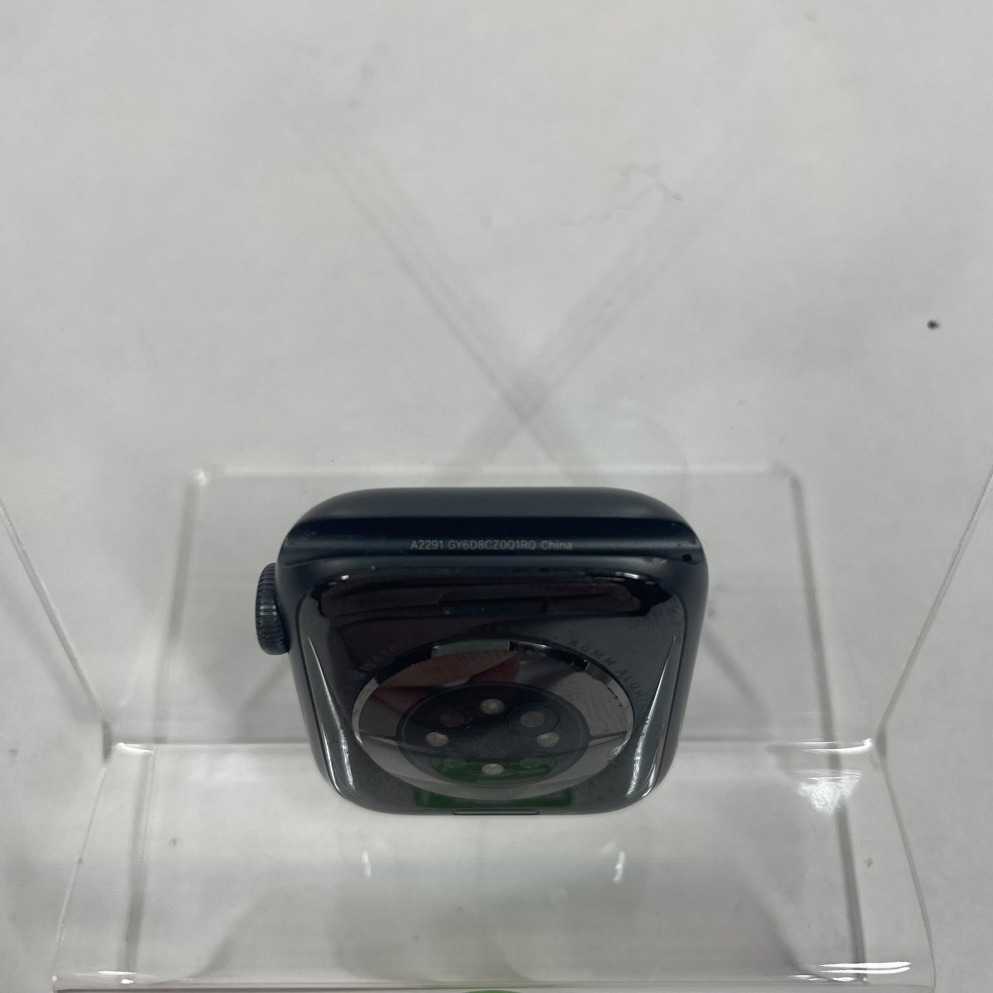 GPS Only Apple Watch Series 6 40MM Aluminum and Ceramic MG1A3LL/A