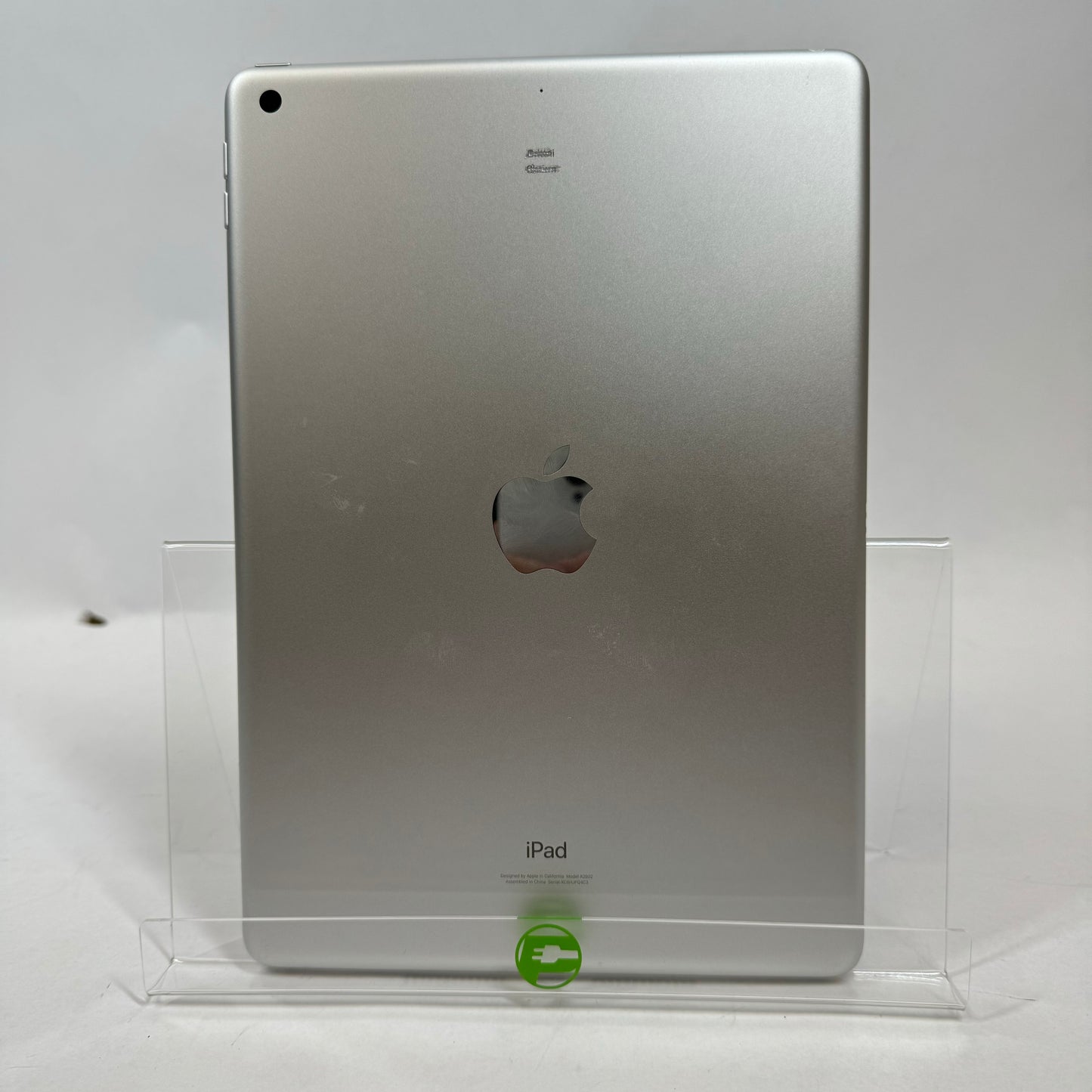 Wi-Fi Only Apple iPad 9th Gen 64GB 17.5.1 Silver A2602