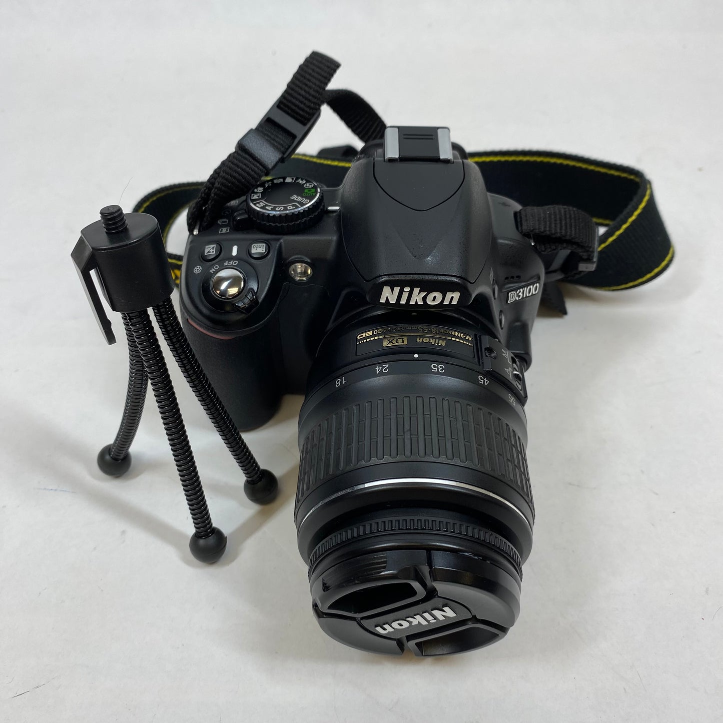 Nikon D3100 14MP SLR 1/4000 sec Shutter Count