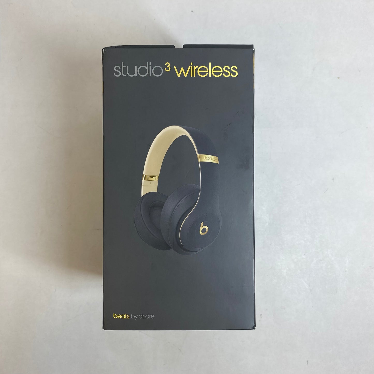 New Beats Studio3 Wireless Over-Ear Bluetooth Headphones Shadow Gray MXJ92LL/A