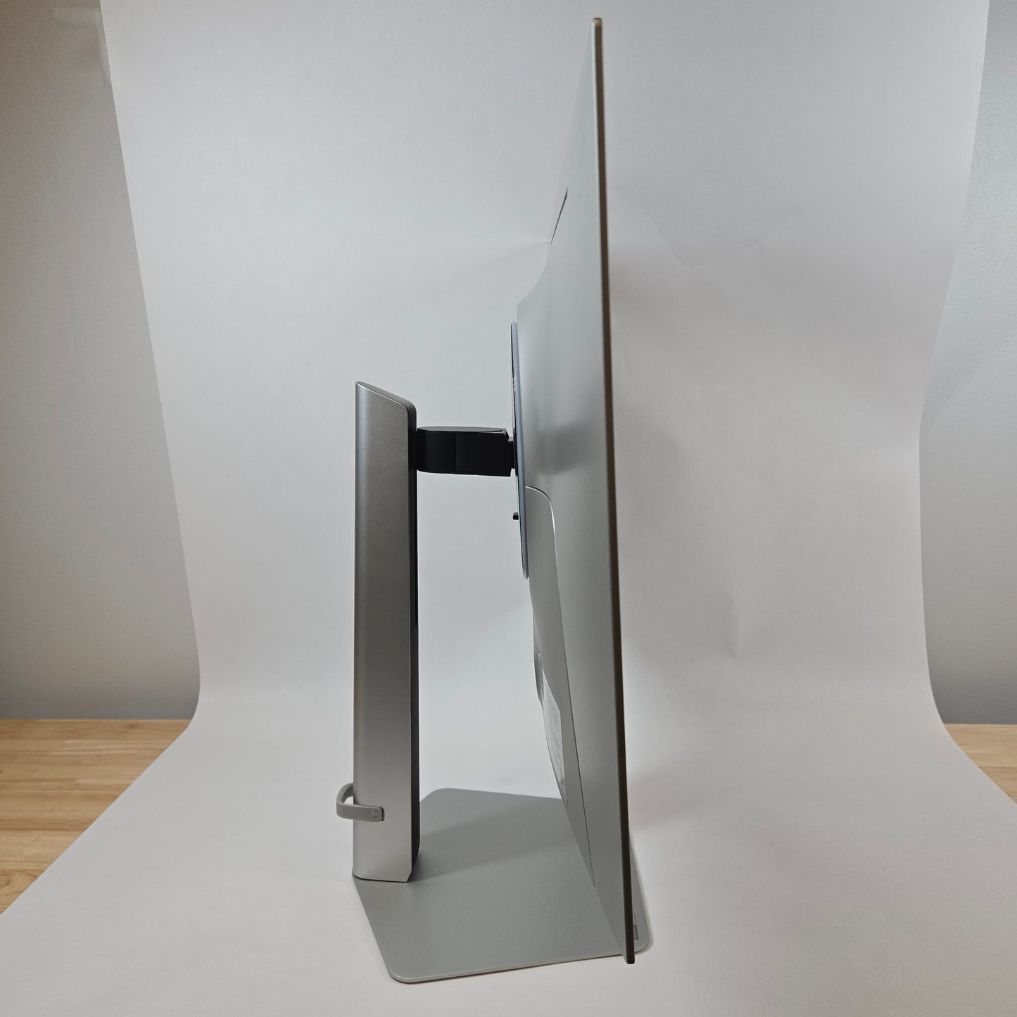 Samsung 32" G80SD G8 S32DG802SN OLED QD-OLED 240Hz Gaming Monitor with GSYNC