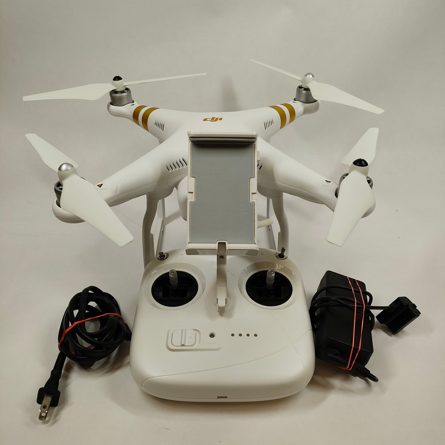 DJI Phantom 3 SE Mini Drone GL358WD