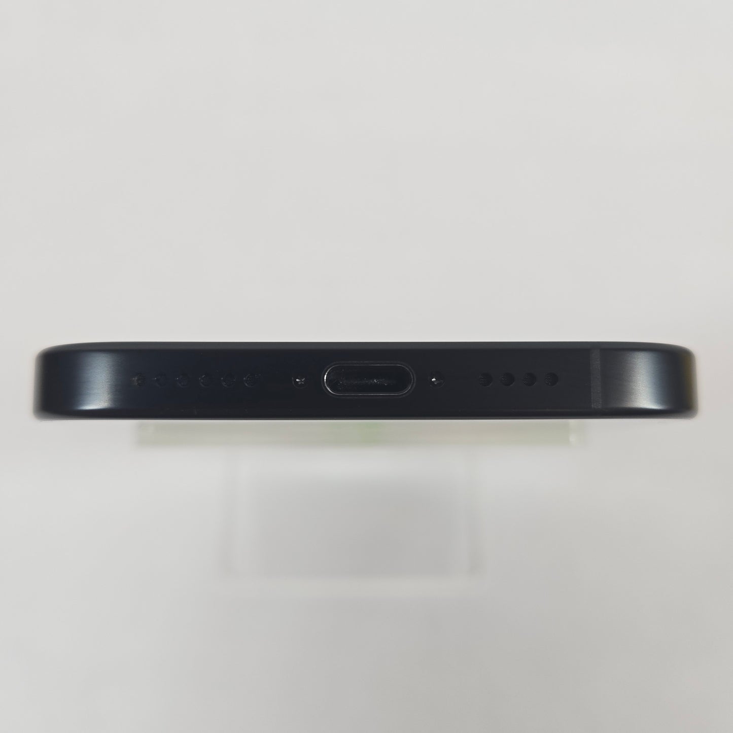 Unlocked Apple iPhone 16 Pro Max 1TB Black Titanium MYWC3LL/A