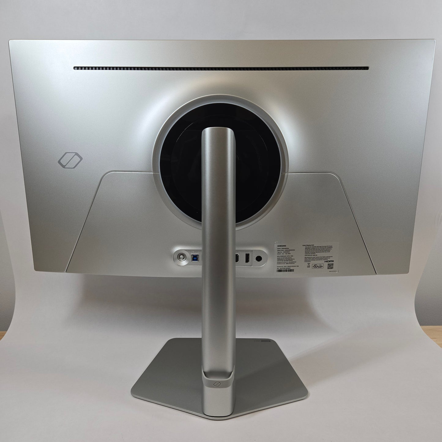 Samsung 32" G80SD G8 S32DG802SN OLED QD-OLED 240Hz Gaming Monitor with GSYNC