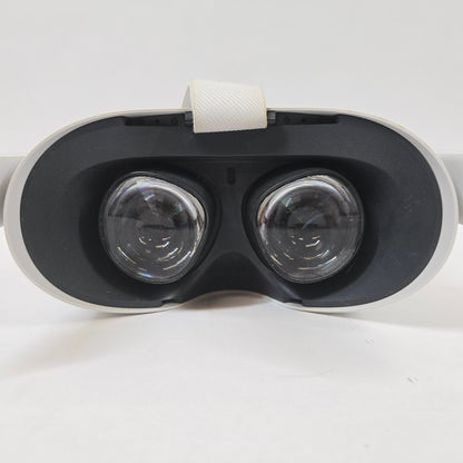 Oculus Quest 2 64GB Standalone All-in-One VR Headset KW49CM